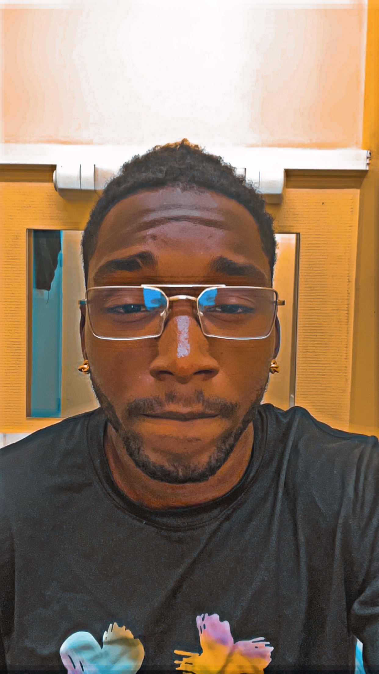 Profil de Théodore, 23 ans, Sexe France à Saint-Juéry