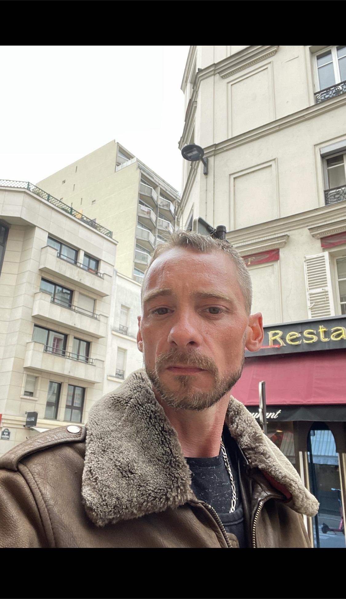 Profil de Elmedin, 43 ans, Sexe France à Pommiers