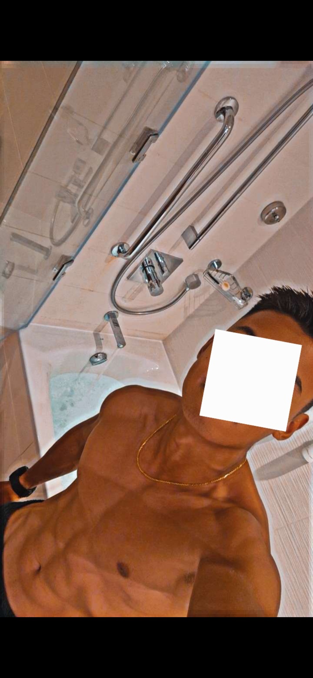 Profil de Rahil, 22 ans, Sexe France à LaChapelle-du-Châtelard