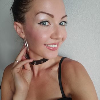Profil de Zina, 32 ans, Sexe France à Ricquebourg