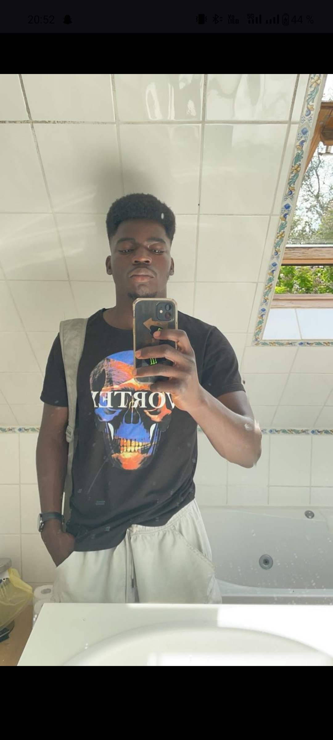 Profil de Melvine, 25 ans, Sexe France à Reuilly