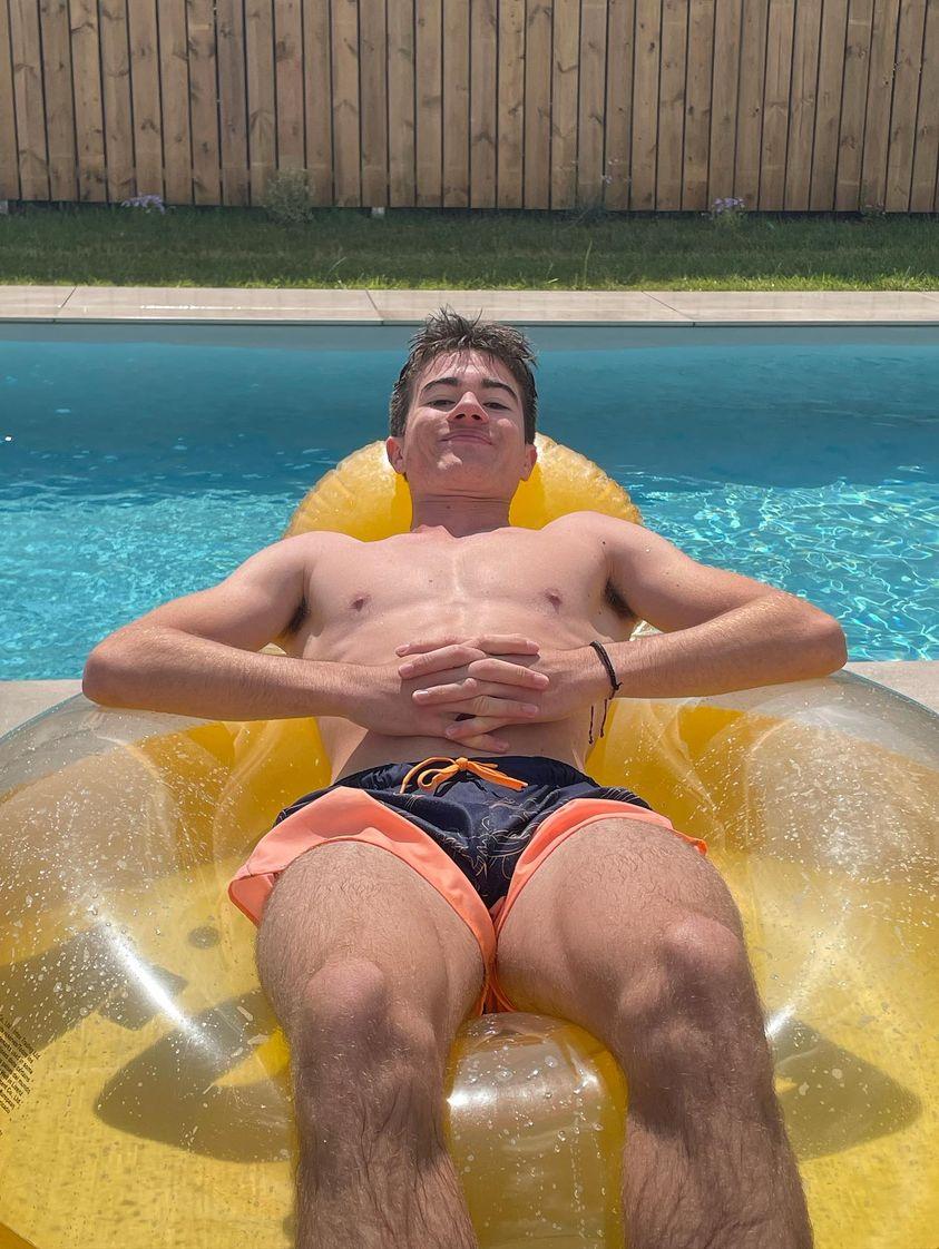 Profil de Dmitri, 21 ans, Sexe France à Brignac