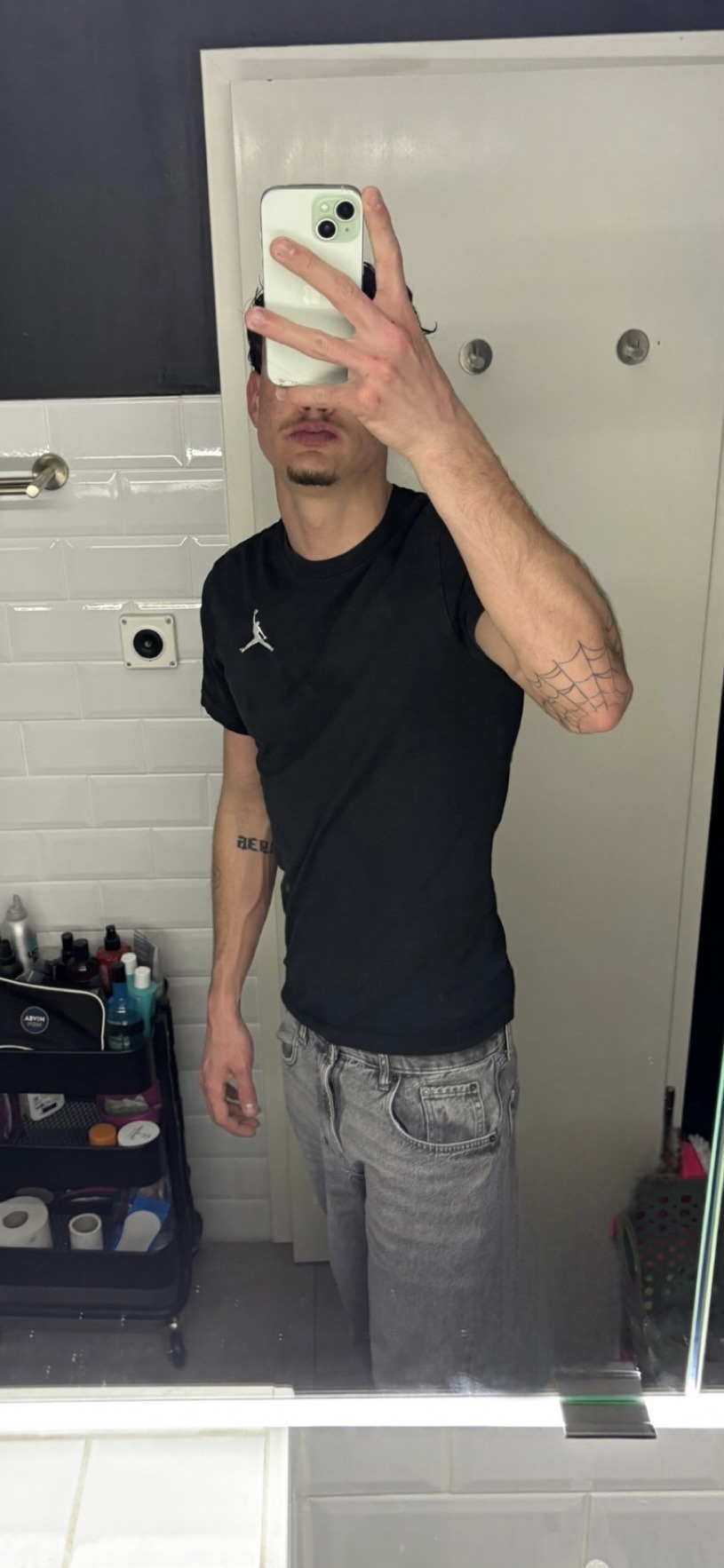 Profil de Henri, 25 ans, Sexe France à Thourotte