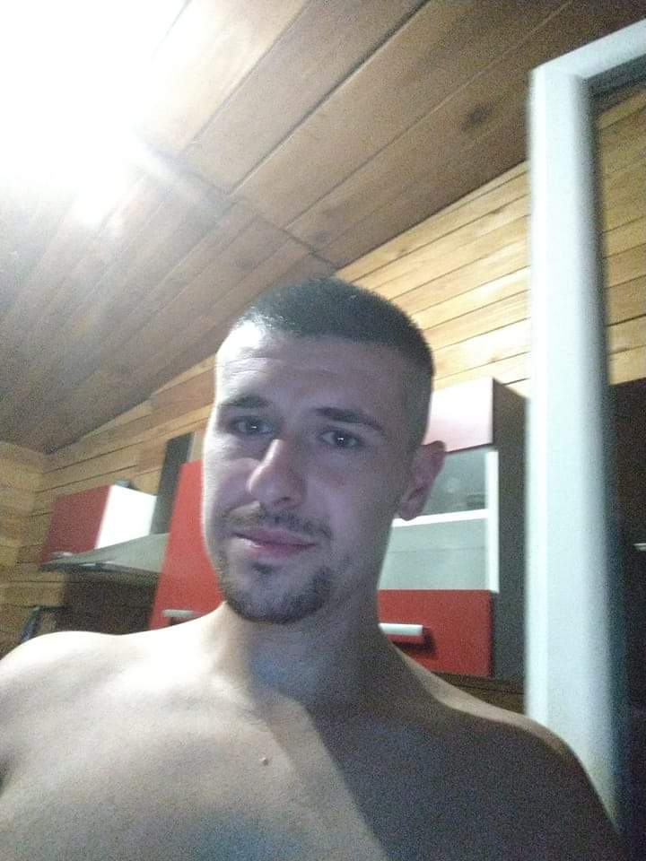 Profil de Hachem, 33 ans, Sexe France à Apremont