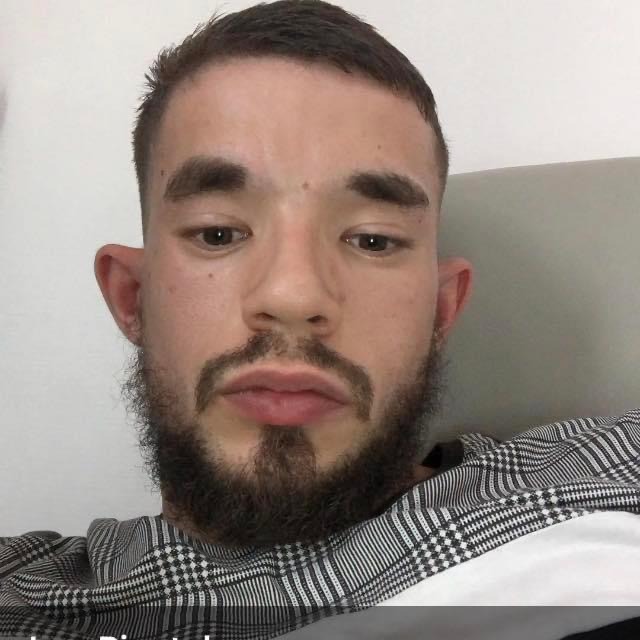 Profil de Emil, 25 ans, Sexe France à Pommiers
