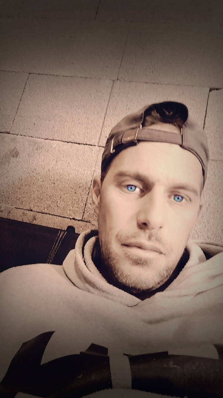 Profil de Jotham, 45 ans, Sexe France à Mazerolles